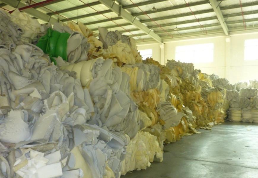 ǳ���Ͼ����ʵļ�ֵ��ϵ��