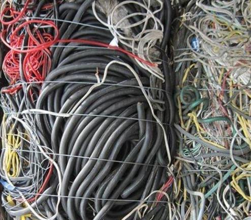 ���ʻ����е��ߵ��µķ��༰�ϻ���