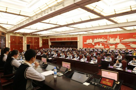 ��������ѧУ�������������롰У԰�����������Ϻ���������16���¡�